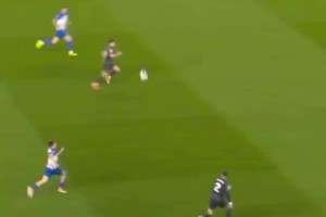 看了埃德森的長傳，奧納納和諾伊爾都坐不住了