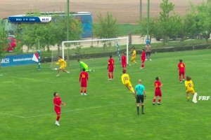 U16國足0-3落后羅馬尼亞U16，防守走神對手包抄破門