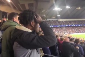 speed在曼城球迷區(qū)假裝悲傷，賽后與呂迪格見面